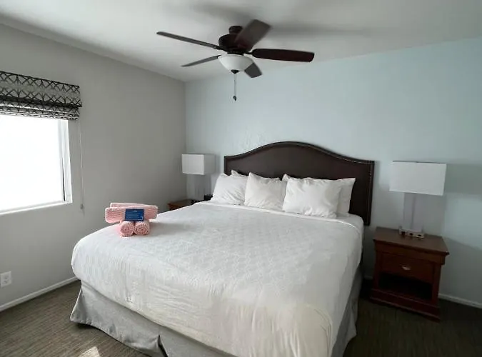 Getaways At Havasu Dunes Hotel