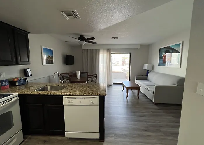 Hotel Getaways At Havasu Dunes 4*