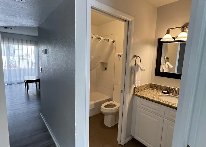 Getaways At Havasu Dunes Hotel 4*